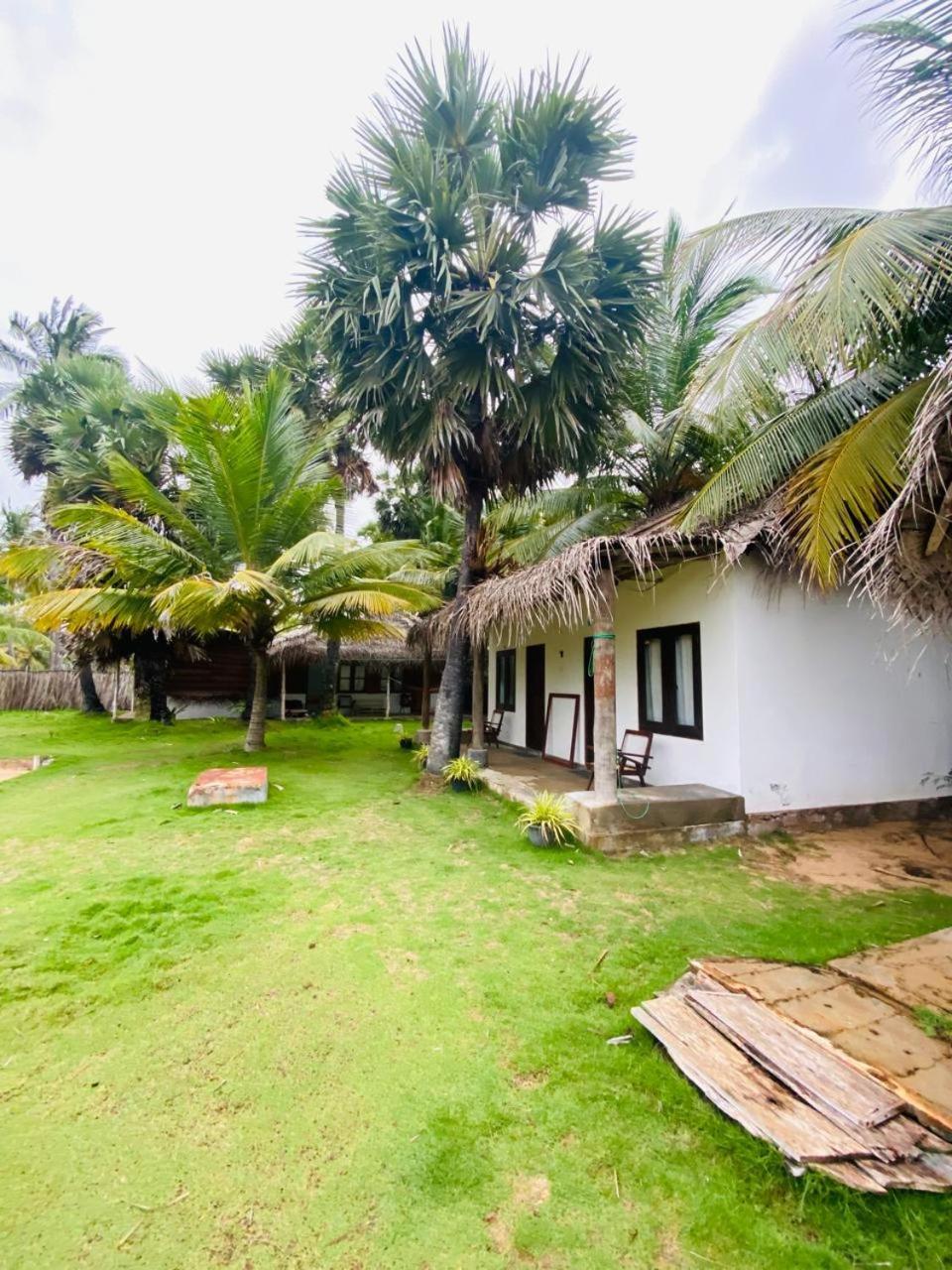 Kitelife Resort Kalpitiya Exterior photo